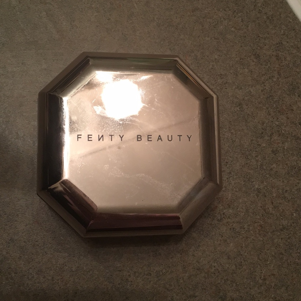 Fenty Powder